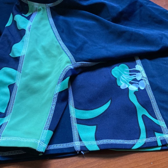 LANDS END Rash Guard Top Short Sleeves Green Blue Unisex Youth Large 7 - Picture 15 of 16